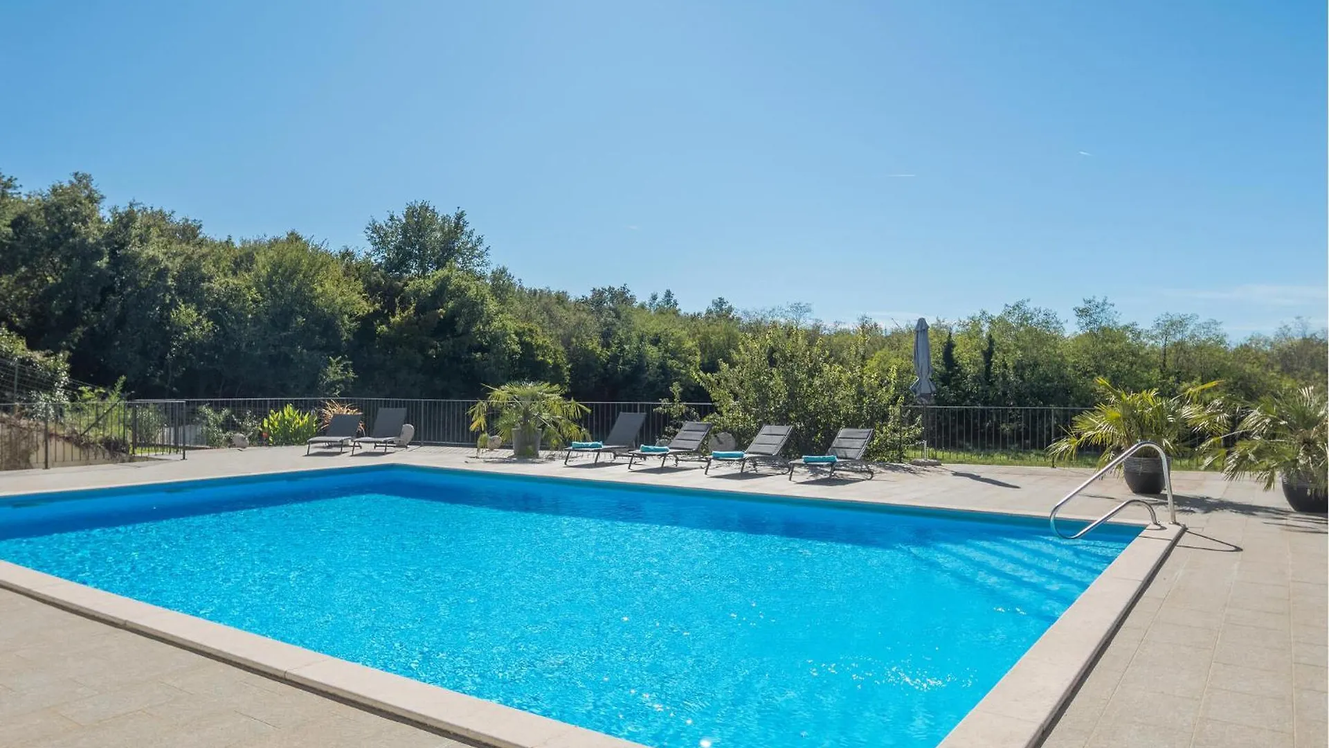 Awesome Apartment In Buje With Wifi