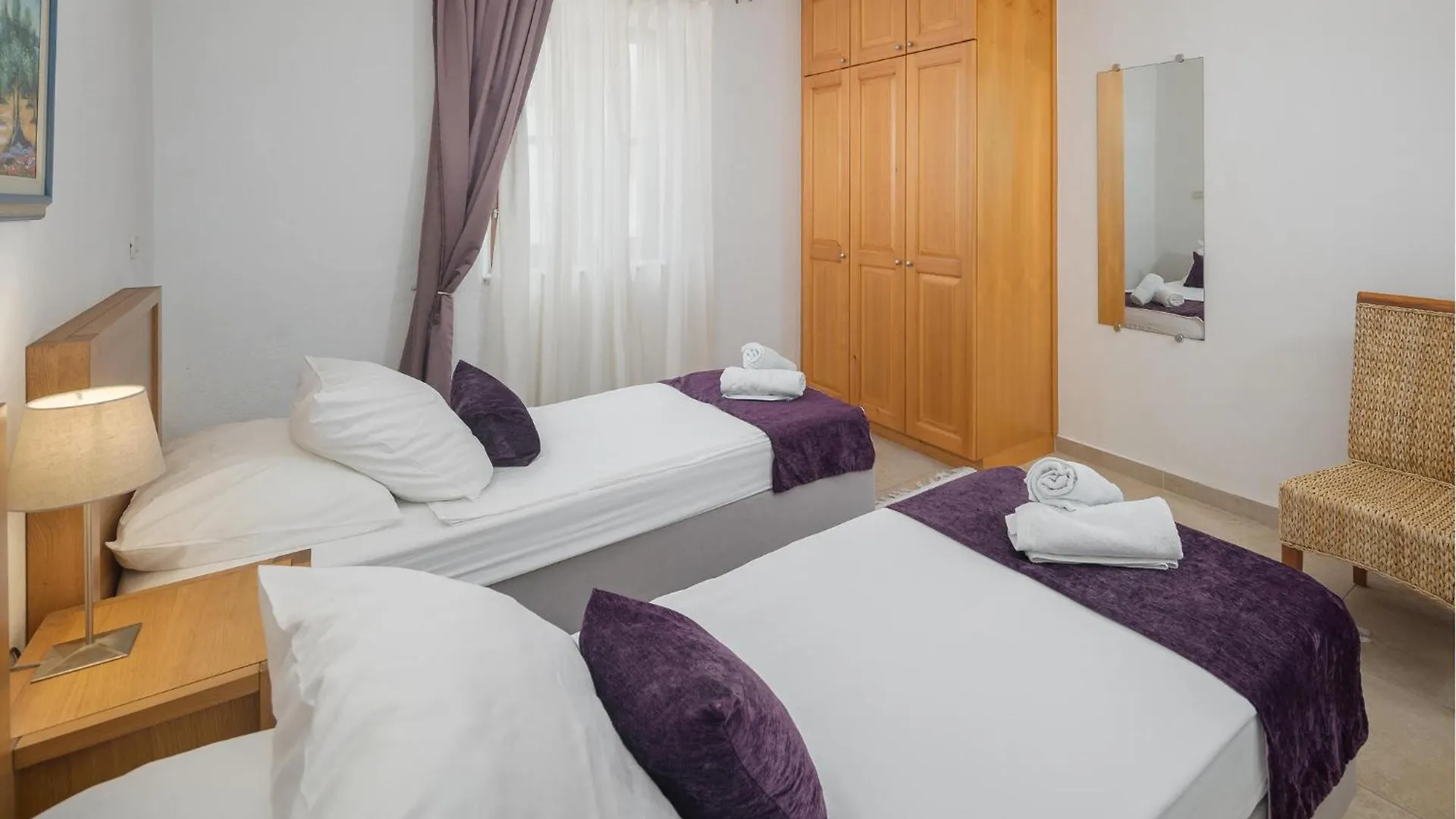 Awesome Apartment In Buje With Wifi 0*,